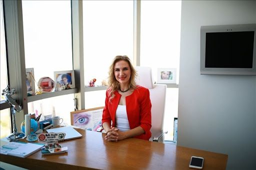 Göz Kuruluğu Neden Olur Tedavi Yöntemleri Nelerdir ?