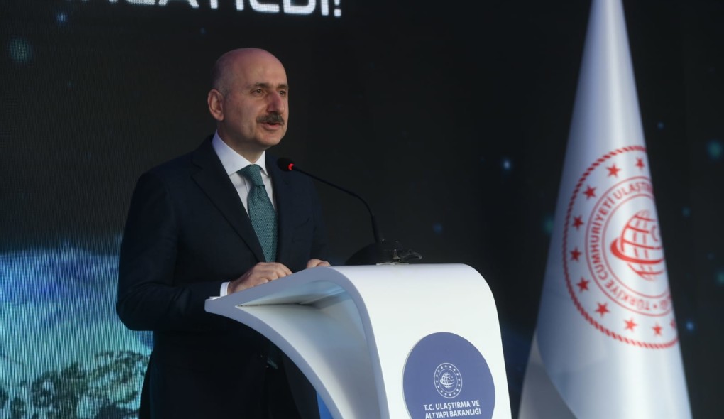BÜTÜN DÜNYA BİLSİN Kİ UZAY VATANDA DA İDDİALIYIZ