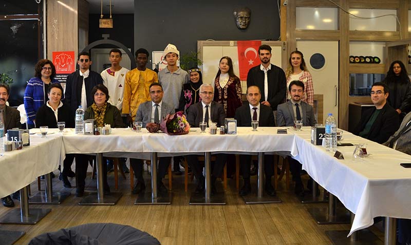 ESOGÜ Yönetimi TÖMER öğrencileri ile bir araya geldi