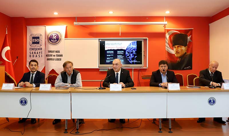 Genç Girişimciler Yetişiyor; Sanayi-Meslek Lisesi İş Birliği Oluşturuldu