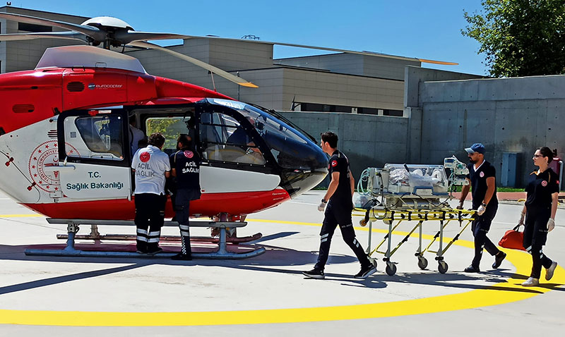 Solunum Sknts eken  Prematre Bebek Helikopterle Eskiehire Getirildi