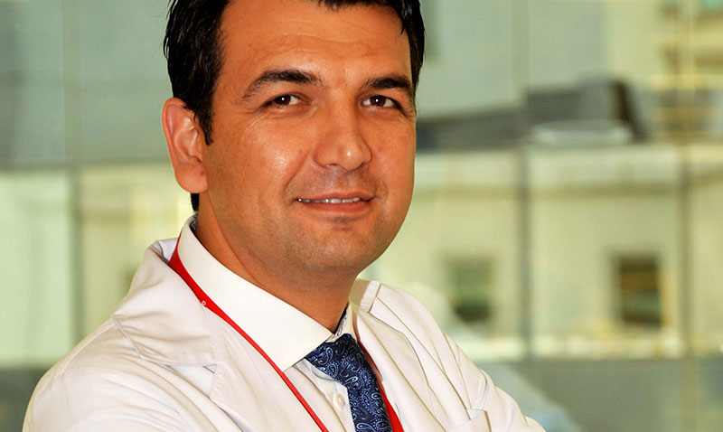 YÜZDE ANİ GELİŞEN ASİMETRİK GÖRÜNÜM İNME BELİRTİSİ OLABİLİR!