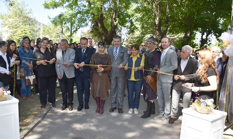 Odunpazarı Halk Eğitimi Merkezinden Yıl Sonu Sergisi: Toplumun Her Kesimine Dokunuş!