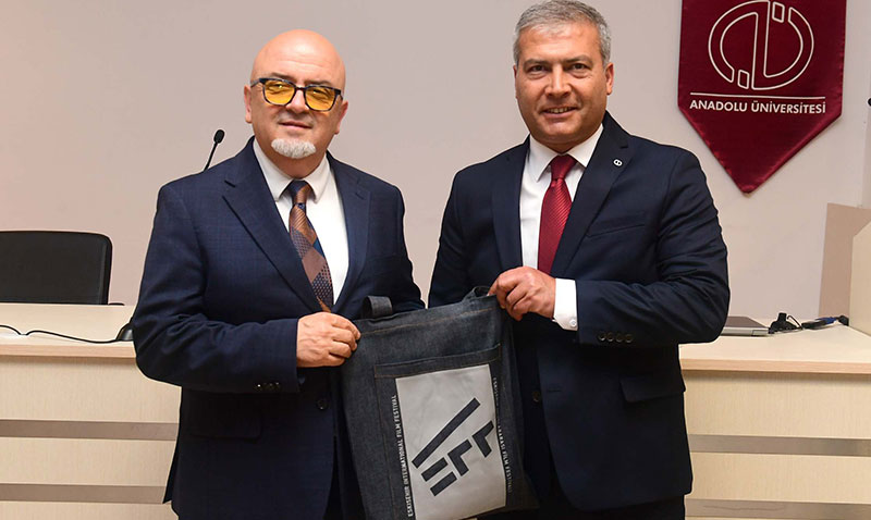 22. EFF kapsamında Sinema Genel Müdürü Birol Güven ve SETEM ekibi öğrencilerle buluştu