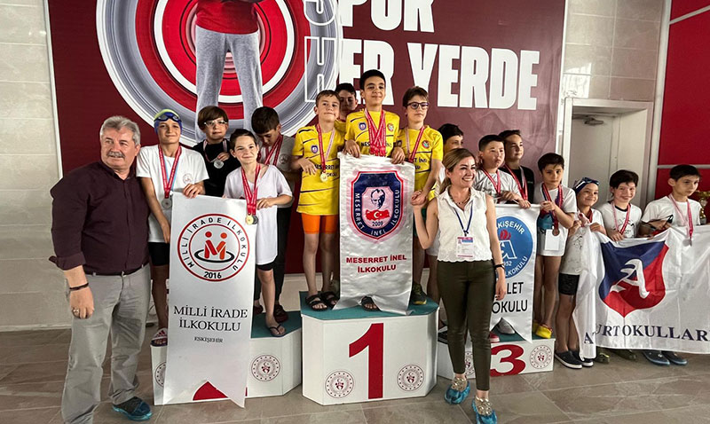 Eskişehir’de Okul Sporları Yüzme Minikler İl Birinciliği Müsabakaları Tamamlandı!