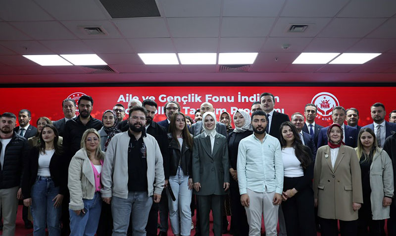Evlilik Yolundaki Gençlere Aile ve Gençlik Fonu’ndan Çifte Destek