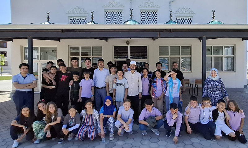 Eskişehir Camileri Çiçek Açtı: Gençler Hacı Veliler Camii’nde Buluştu!