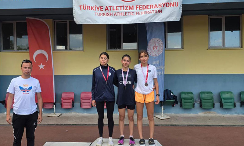 Eskişehirli Atlet Medine Nur Topçu’dan Türkiye Şampiyonası Seçmelerinde Büyük Başarı!