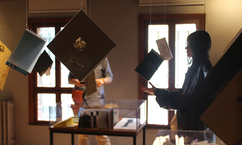 “Kitap Gibi” Sergisi Yazı Sanatları Müzesinde açıldı