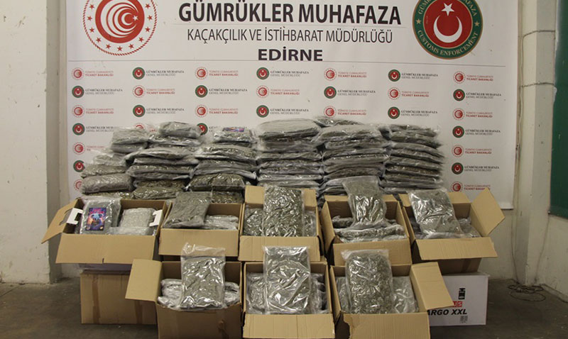 Ticaret Bakanlığı’ndan Uyuşturucuya Darbe: Temmuz Ayı Rekor Yakalamalarla Başladı!