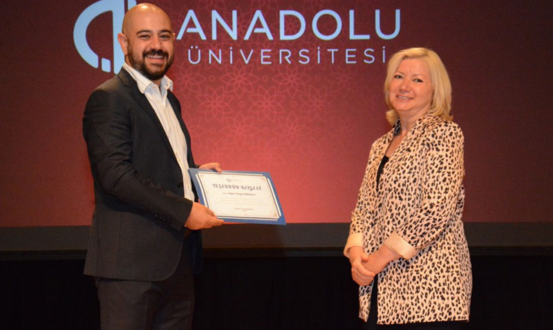 Anadolu Üniversitesi’nde KVKK Farkındalık Eğitimi: Veri Güvenliğine Dikkat Çekildi!