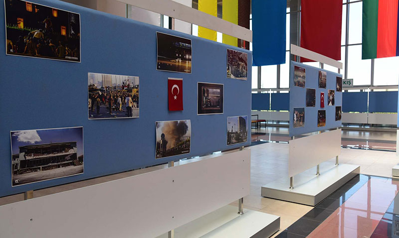 Anadolu Üniversitesi’nden “15 Temmuz Demokrasi ve Milli Birlik Günü” fotoğraf sergisi