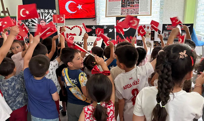 Tepebaşı’nda Minik Kalplerden 15 Temmuz Mesajı: "Unutmadık, Vatanımıza Sahip Çıkacağız!"