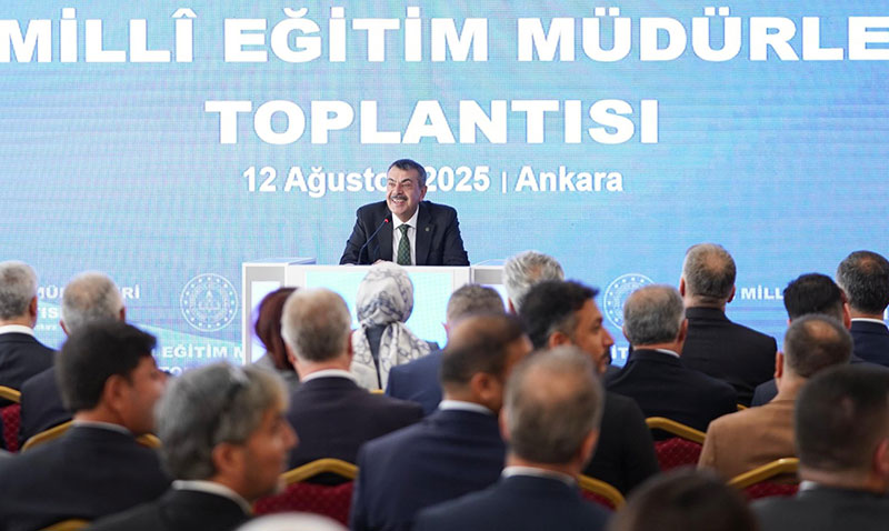 Bakan Tekin, 81 l Mill Eitim Mdryle Bulutu