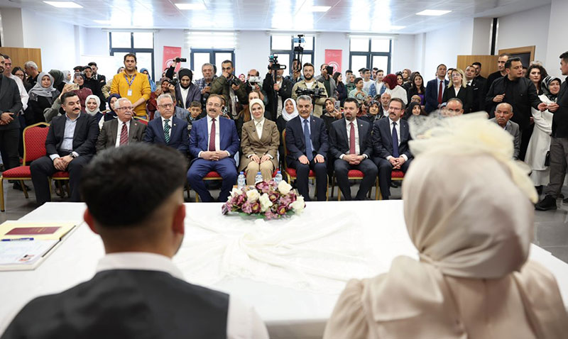 Gen iftlere Byk Destek: 109 Belediyeden Evlilik ve Dn Yardm