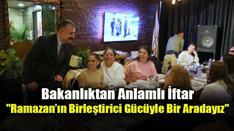 Eski�ehir�de G�n�l Sofras�: Bakanl�k Temsilcileri ve Vatanda�lar �ftarda Bulu�tu