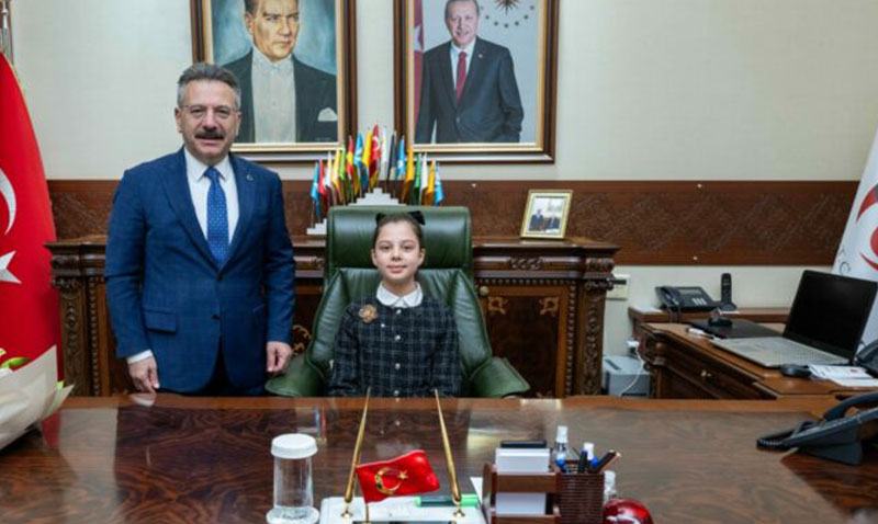 Vali Aksoy’dan 23 Nisan’da Makam Minik Hatice’nin!