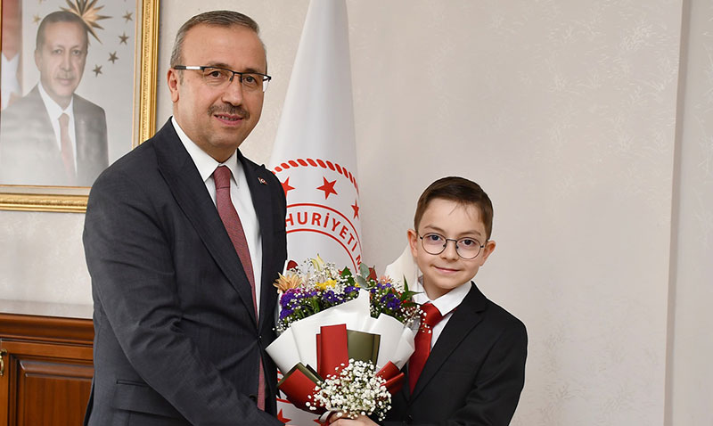 Milli Eğitim Müdürü Aydın’dan Makam Minik Akif Selman’ın!