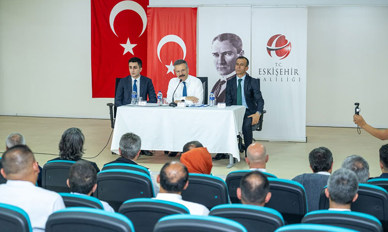 Vali Aksoy, Sarcakaya Muhtarlaryla Bir Araya Geldi